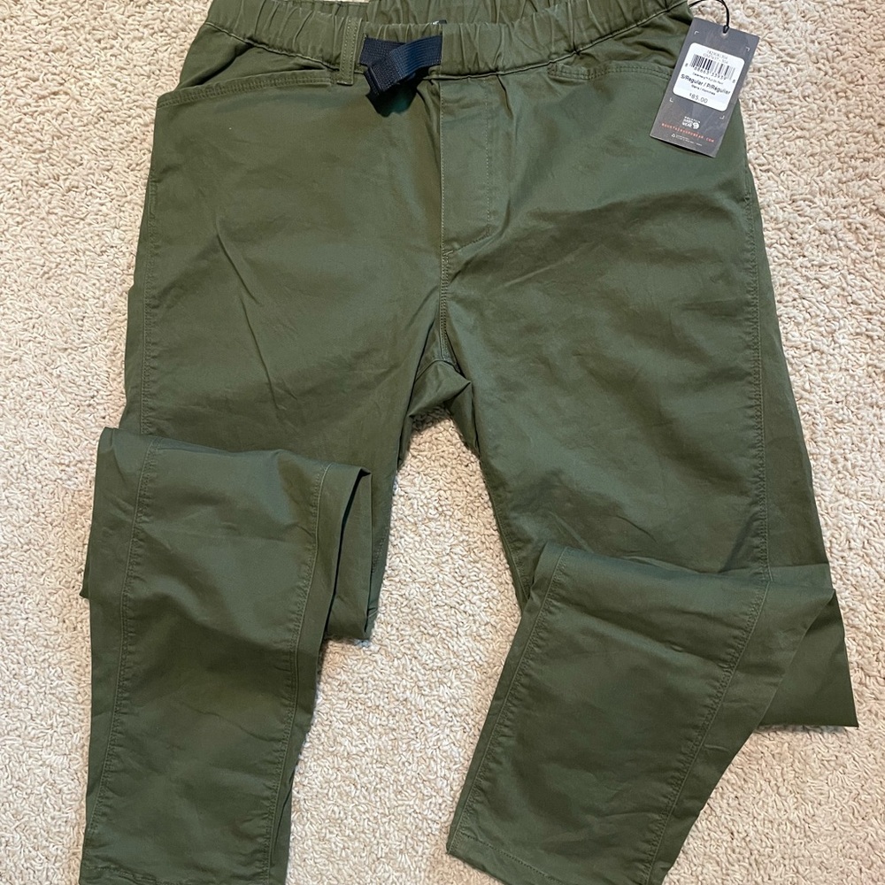 NWT Mountain Hardwear Forest Green Casual pants